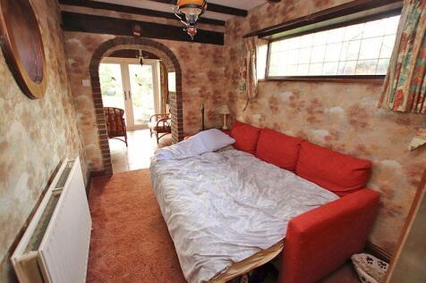 Sitting or guest bedroom