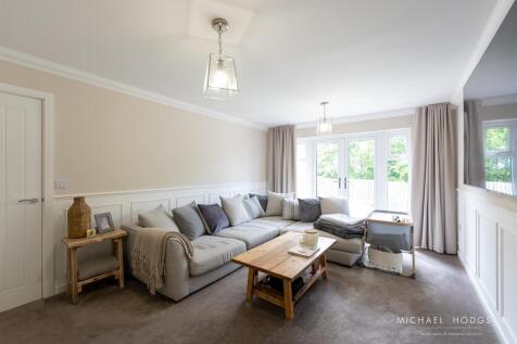 69 Leighfield Drive-45.jpg