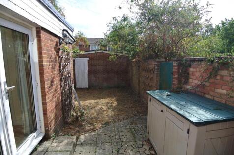 Garden &amp; garage.JPG