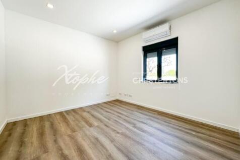 Fully Renovated 6 Bed Villa For Sale (44)