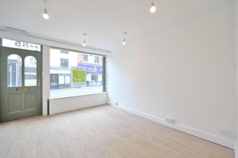 Retail Property (high street) to rent Image 3