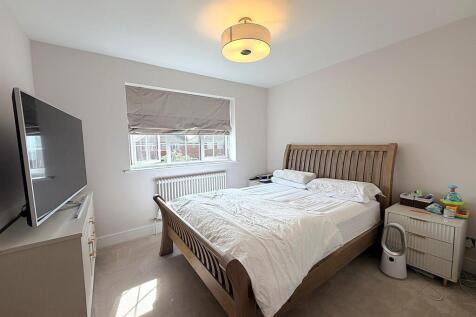 Leitrim Avenue, Thorpe Bay photo 4