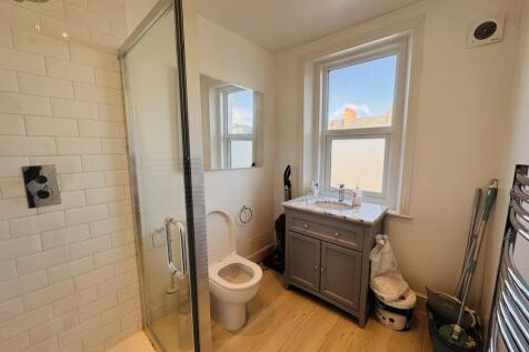 Flat Second Floor, Baron's Court Road, Hammersmith And Fulham, London photo 4