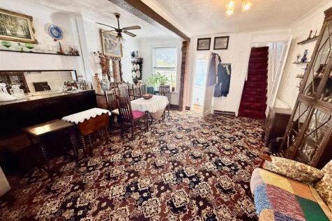 For Sale by Aspire Residential | London Street