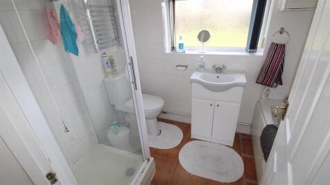 Bath and Shower Room