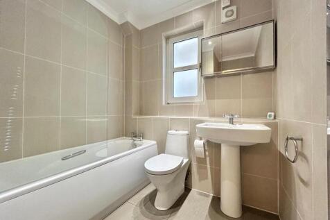 Bishopstoke Road, Eastleigh photo 5