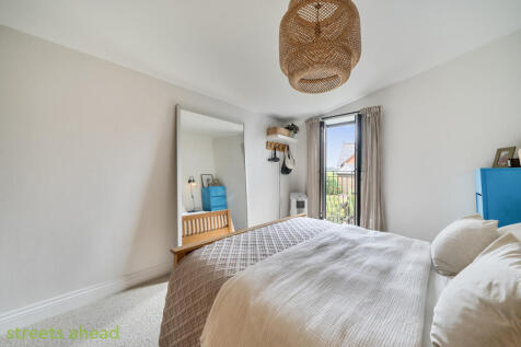 03f0beba-ef92-46e...