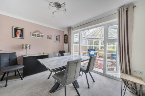 1355513-3-68c7e2e...