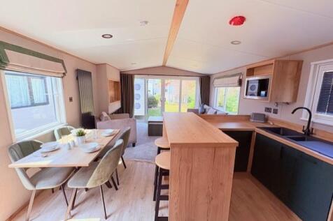 thenapeltonlodge7.jpg