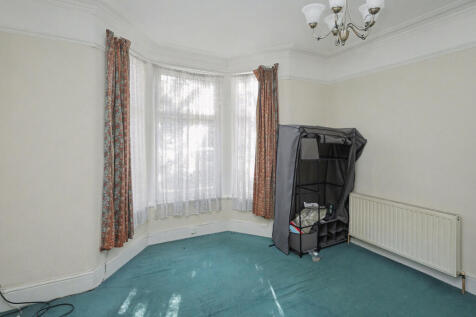 45 Mafeking Avenue, Ilford, IG2 7AP
