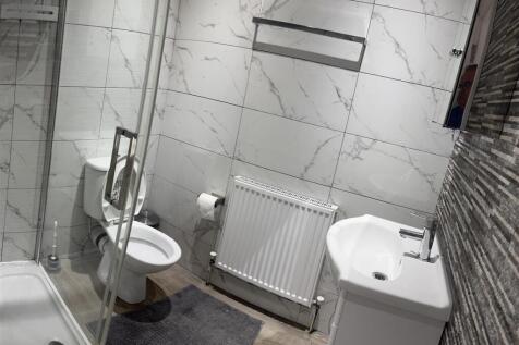 showerroom-.jpeg