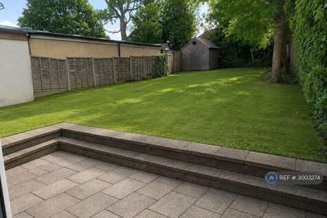 Warwick Avenue, Edgware, HA8 photo 2
