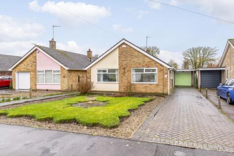 18 Churchill Drive (Spalding)-10.jpg