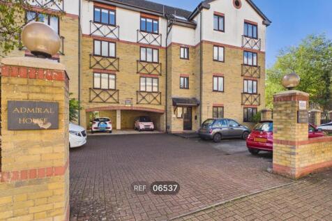 2-bed flat on Admiral House, Viersen Platz, Peterborough, PE1 1ES, £850/mo