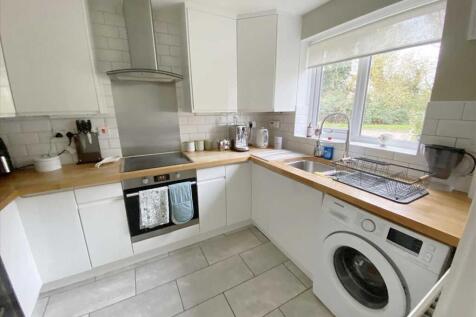 Kitchen: