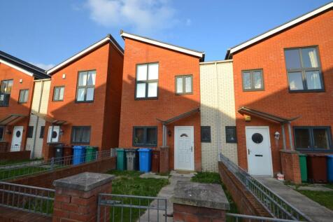 3 bedroom Terraced for rent