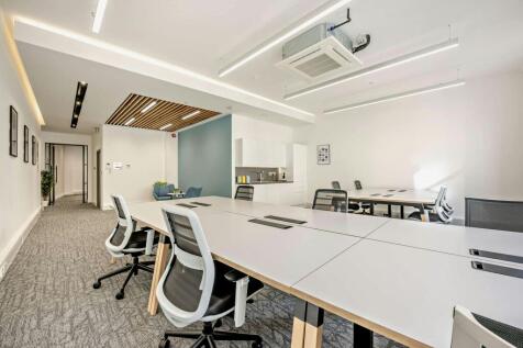 8572388interior06800.jpg