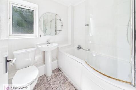 Cambridge Drive, Marston Green, Birmingham, West Midlands, B37 photo 3