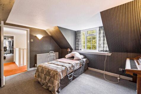 4 bed, 4 bath Detached in Glasgow - Photo 42