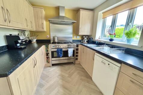 Kitchen / Breakfast Room