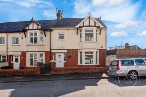 Fairwater-Grove-East-30.jpg