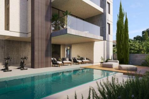 Communal Pool &amp;...