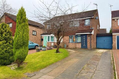 Stockport, SK7 - property photo