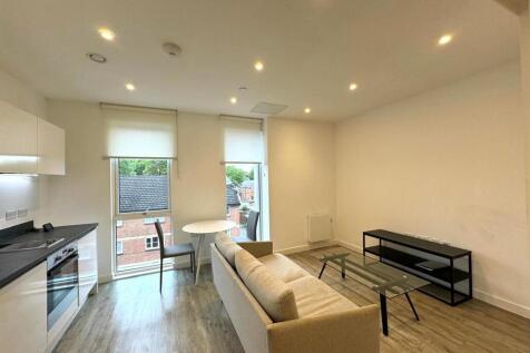Living area pic 5.jpeg