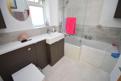 FF Flat En-Suite.JPG