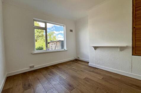 Oxley Moor Road, Wolverhampton photo 5