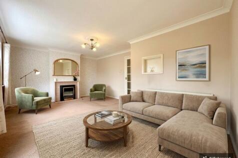 Staged Lounge