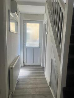Entrance  front door
