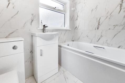 SHARED BATHROOM