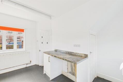 Breakfasting Kitchen