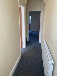Hallway 2.jpeg