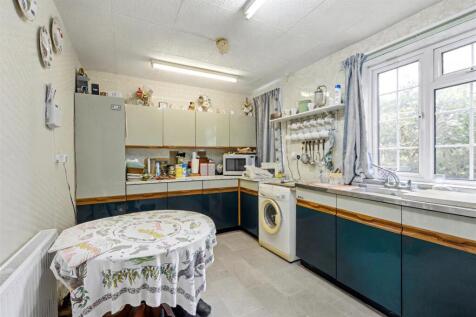 Kitchen_1.jpeg