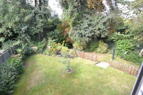 Views Over Rear G...