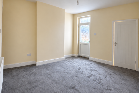 Broad Street, Kidderminster, Worcestershire, DY10 photo 3