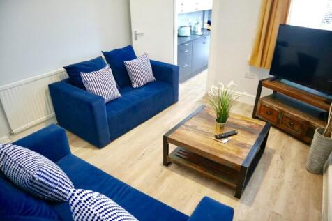 4-bed house on Broad Street, Loughborough, £2,236/mo