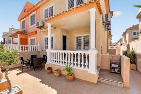 La Mata 3 bed next to the sea in the Cabo Cervera area