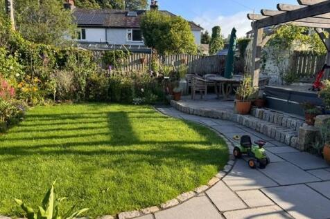 Garden in Summer.jpg