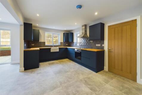 ** PICTURES OF PREVIOUS PLOT - FOR REFERENCE ONLY 