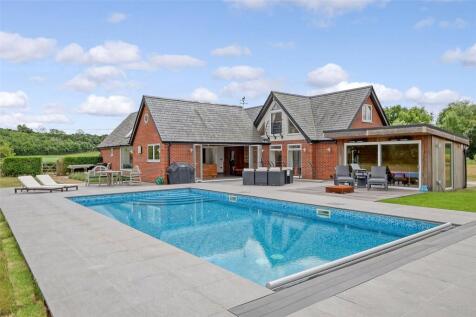 Pool/Terrace