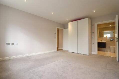 Ravenscar Road, Surbiton photo 4