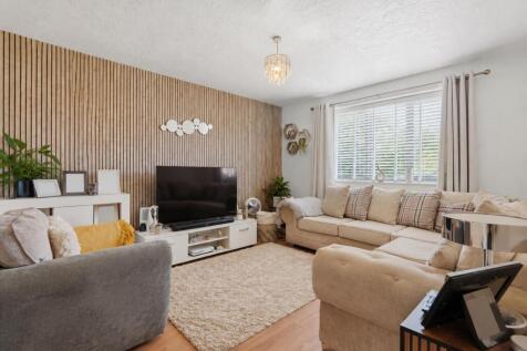 Living Room.jpg