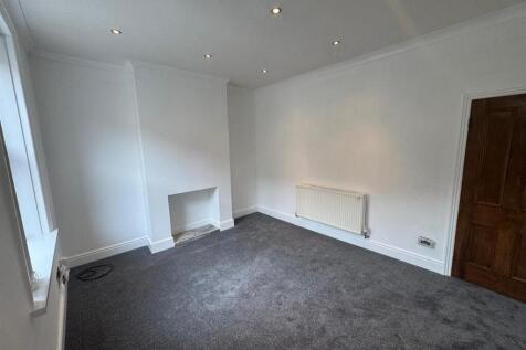 Belmont Terrace, Thorpe, Wakefield photo 3