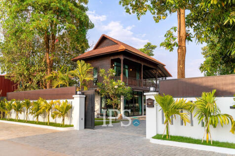 2 Bedroom Villa For Sale - Sala Kamreuk, Siem Reap