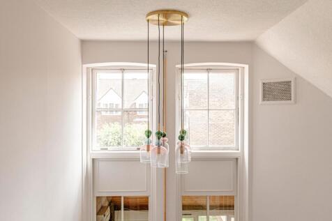 Stairs to First Floor (3)