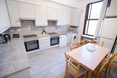 7-bed house on 18 Parkers Road, Broomhill, £3,185/mo