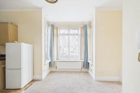 Grand Avenue, Southbourne, Bournemouth photo 3